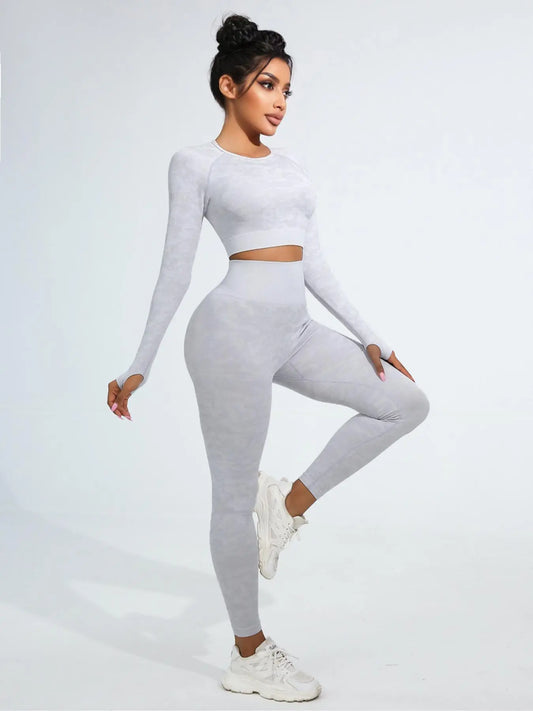 Women's Long Sleeve Cut Out Crop Top & Slim-Fitting Hip Lifting High Waist Leggings Set 